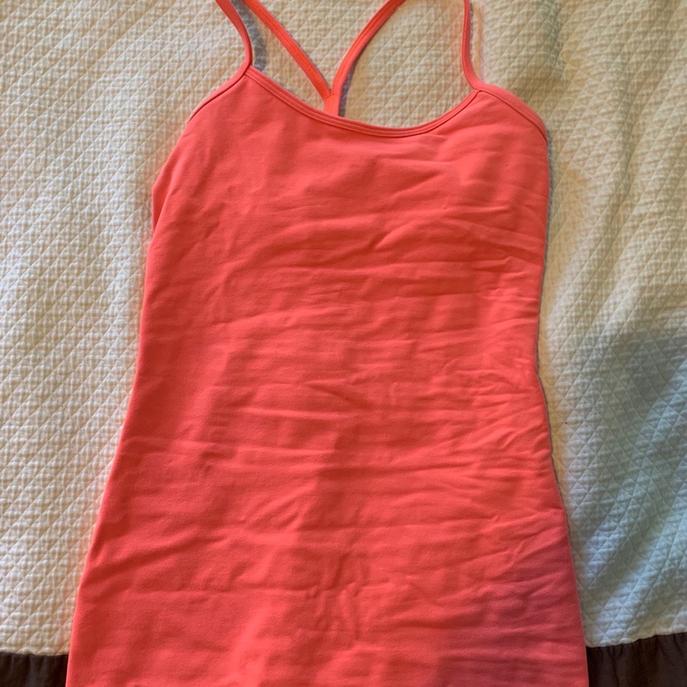 Lululemon tank size 2